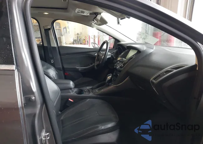 1FADP3J20EL413143: 38442802