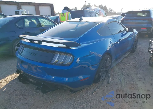 1FA6P8CF2L5185265: 38448636