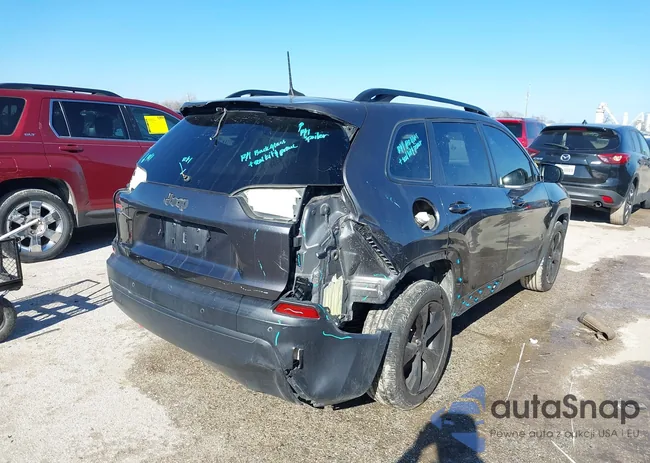 1C4PJLLB0KD458076: 38448881