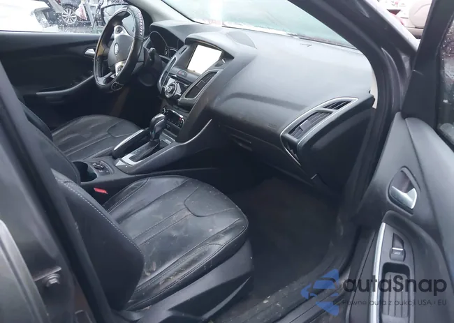 1FADP3J25DL265196: 38448107