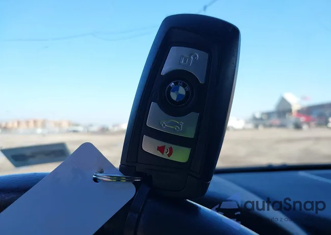 5UXWX9C35H0W80200: 38454017