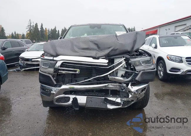 1C6SRFRT0NN136967: 38453140