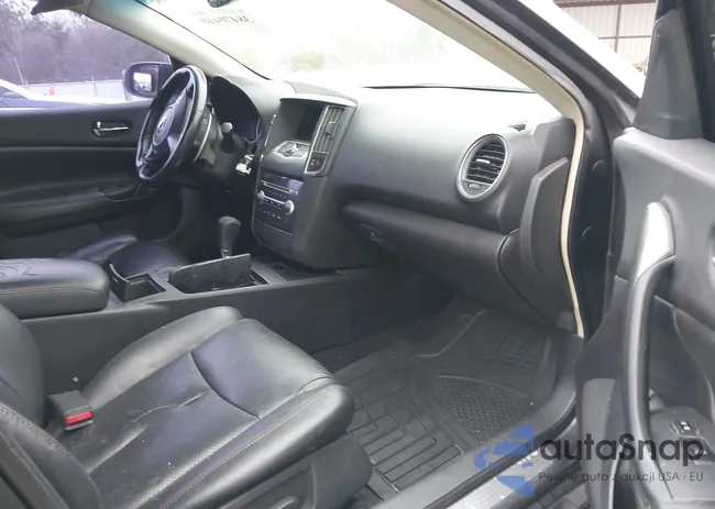 1N4AA5AP2CC828215: 38470448