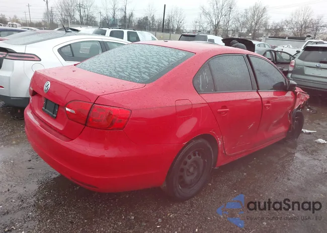 3VW2K7AJ8CM349473: 38474360