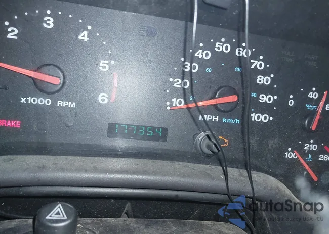 1J4FA49S32P700831: 38480257