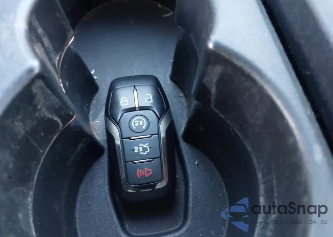 3LN6L2LUXGR602020: 38487445