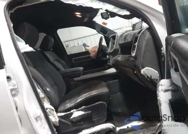 1C6SRFBT5KN657060: 38499936