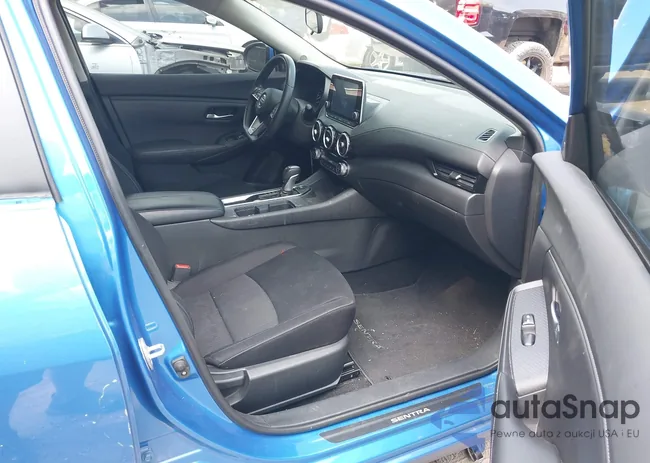 3N1AB8CV3LY289523: 38503711