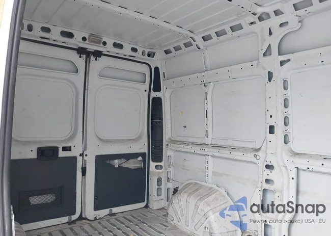 3C6TRVBG2JE114012: 38507171