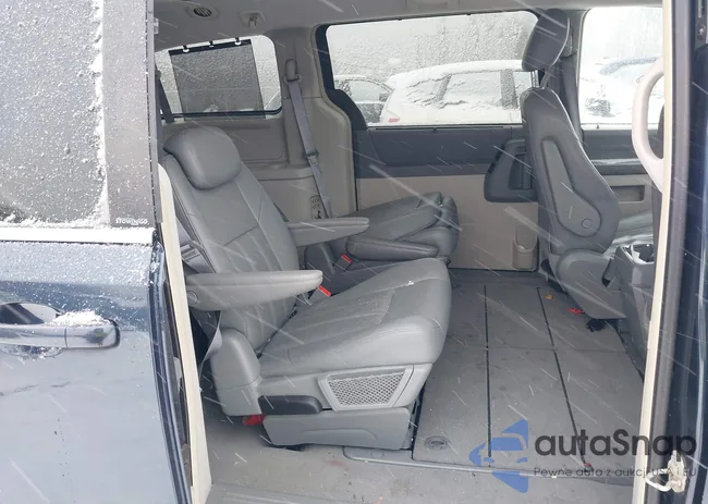 2A8HR54P78R758960: 38512835