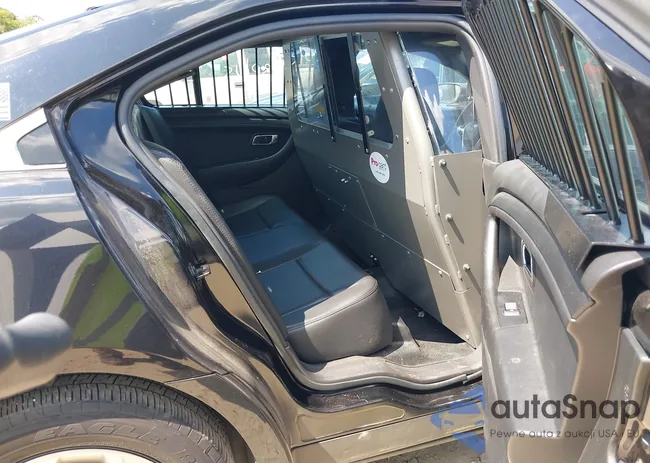 1FAHP2MK0FG151884: 37532916