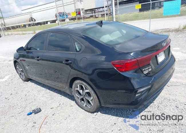 3KPF24AD9KE045168: 37540896