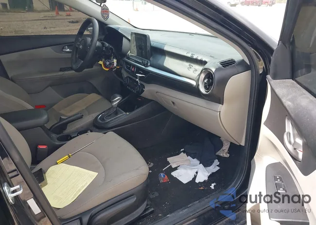 3KPF24AD9KE045168: 37540896