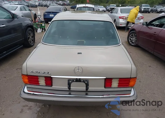 WDBCA35D2GA246302: 37540836