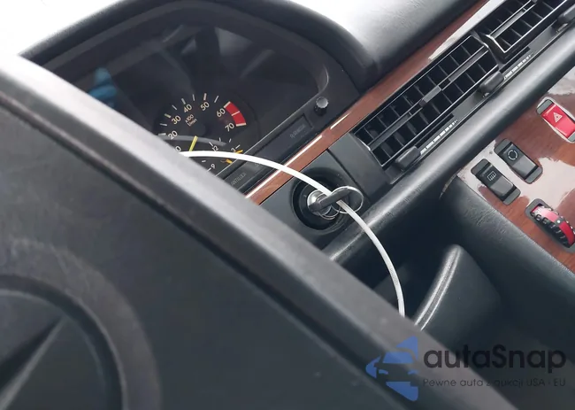 WDBCA35D2GA246302: 37540836