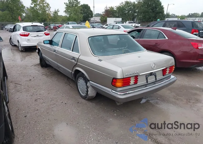 WDBCA35D2GA246302: 37540836