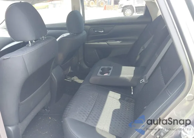 1N4AL3AP5HN363116: 37541865