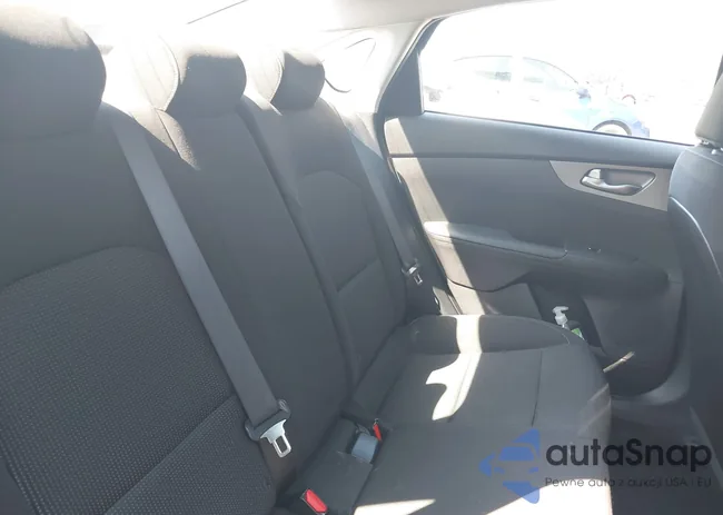 3KPF24AD7ME405380: 37547360