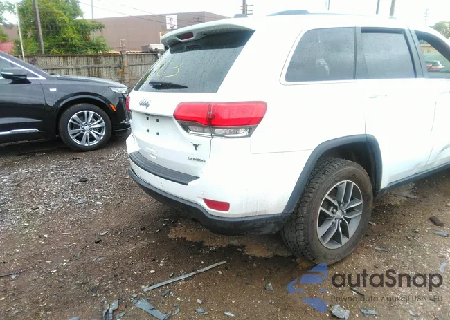 1C4RJFAG0JC388303: 37557372