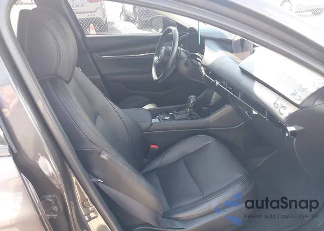 JM1BPBEY5M1331915: 37568076