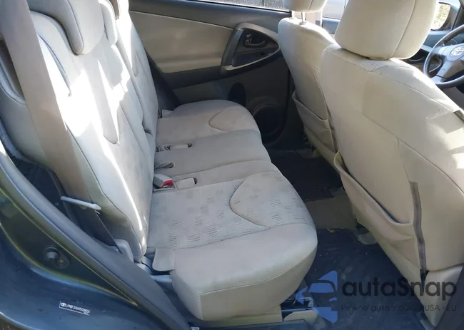 JTMBF33V695008006: 37575731