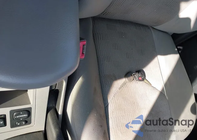 JTMBF33V695008006: 37575731