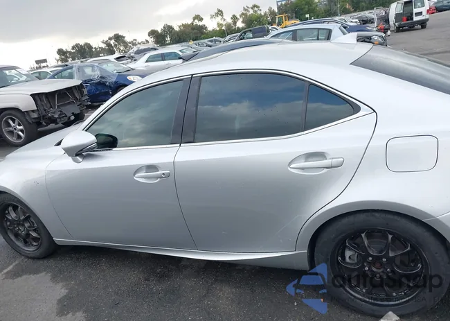 JTHBF1D20E5035428: 37594721