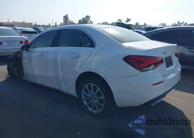 WDD3G4EB5KW024231: 37598209