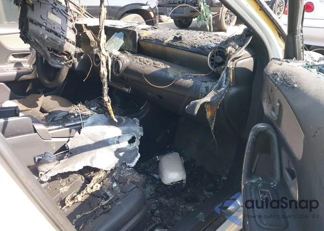 WDD3G4EB5KW024231: 37598209