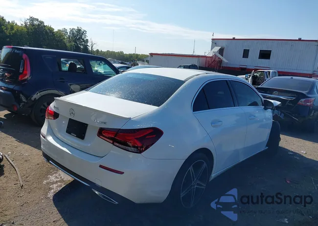 WDD3G4FBXKW020447: 37603624