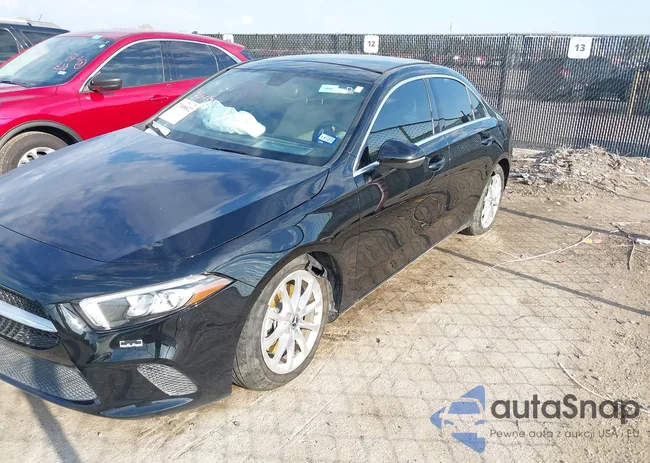 W1K3G4EB5MJ282989: 37608822