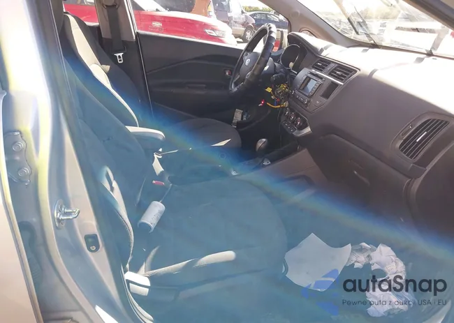 KNADN4A38C6059508: 37615151