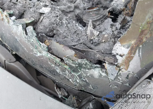 5YJ3E1EB4JF068450: 37618761