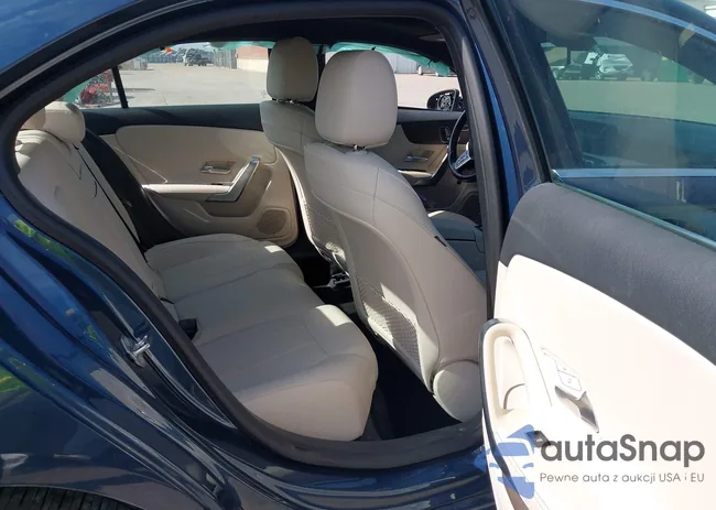 W1K3G4EB5MJ271569: 37620133