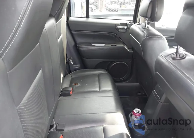 1C4NJCEA1FD164963: 37624647