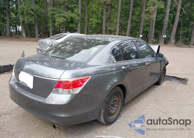 1HGCP26339A143488: 37631396