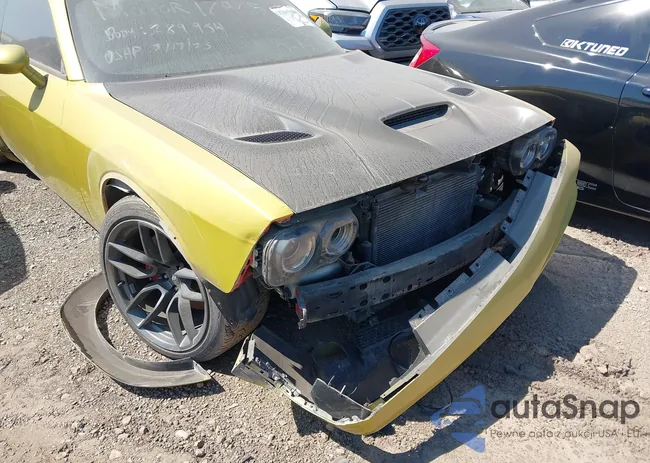 2C3CDZFJ8LH179415: 37635850