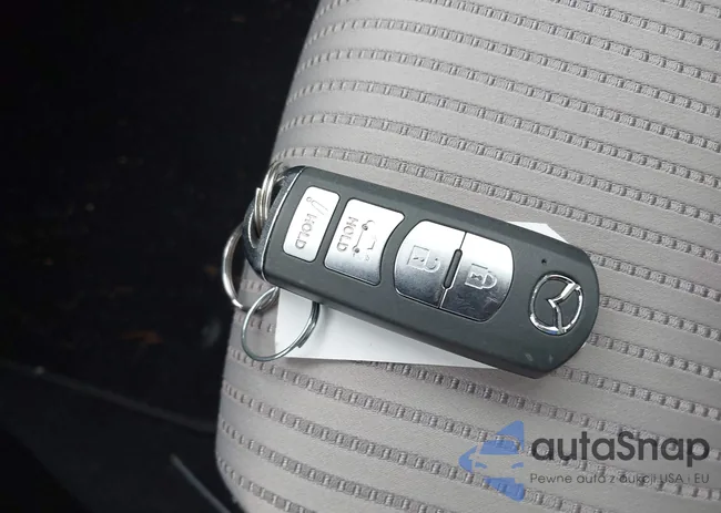 JM1GJ1U68E1130495: 37642712