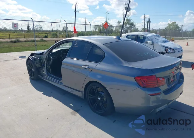 WBSFV9C5XGD595572: 37650094