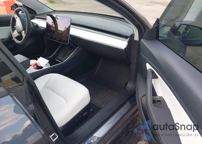 5YJ3E1EA8LF606836: 37656052