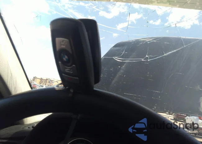 5UXWX9C35H0W80200: 37657253