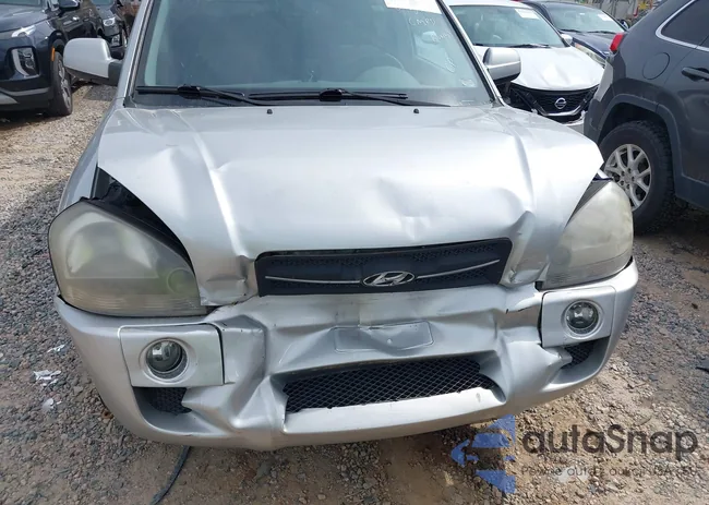 KM8JN12D17U625128: 37668244