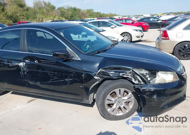 1HGCP2F69CA215604: 37679518