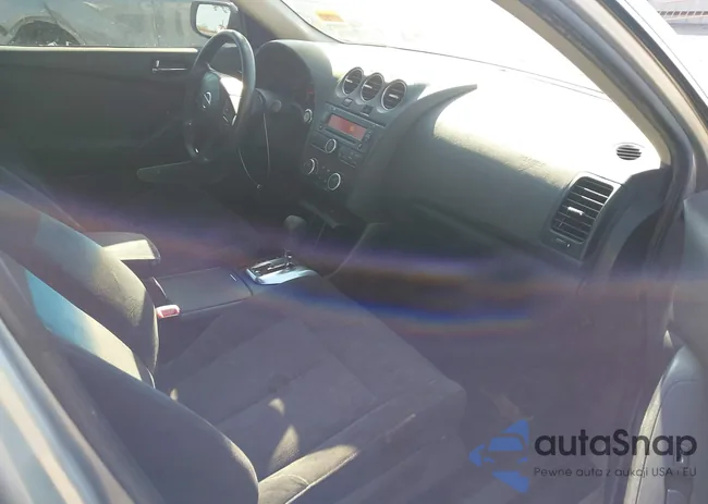 1N4AL2AP0BN429928: 37679686