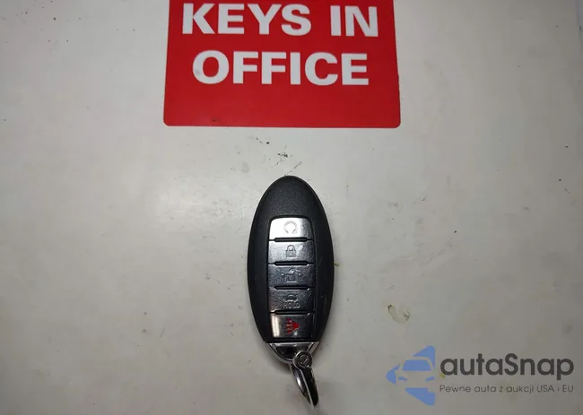 1N4AL3AP3EC322040: 37680413