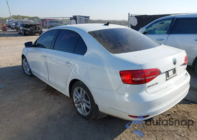 3VWLA7AJ4FM332262: 37681851