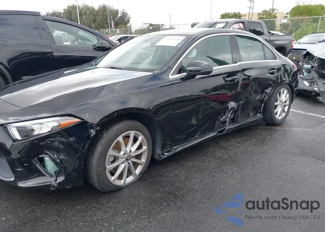 WDD3G4EB8KW015250: 37689600