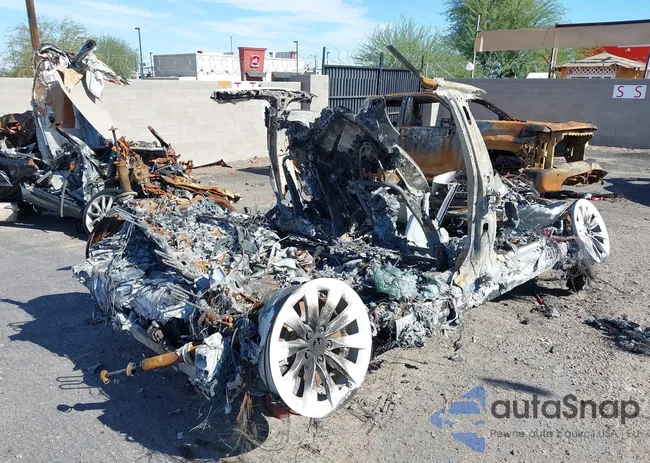 5YJSA1E21HF217043: 37690137