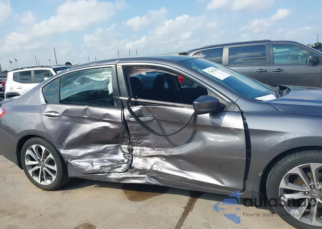 1HGCR2F50DA269392: 37692385