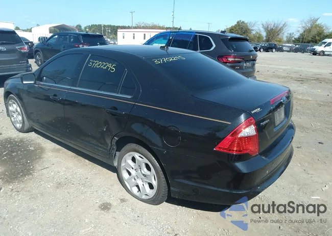 3FAHP0HA2AR102337: 37702295